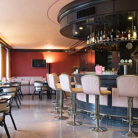 Drago 호텔 브렌조네 술 가르다