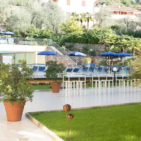 Ξενοδοχείο Drago 3*